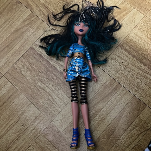 Monster High Doll CLEO DE NILE - Picture 3 of 3